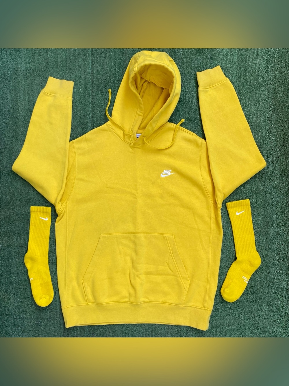Nike hoodie & socks bundle